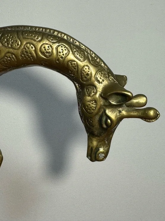 Brass Giraffe Figurine - Textured Metal Décor - Picture 7 of 11
